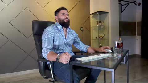 Matthew .. for short call me Matt online show from 02/22/25, 11:35