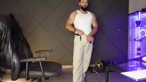 Matthew .. for short call me Matt online show from 05/25/26, 08:26