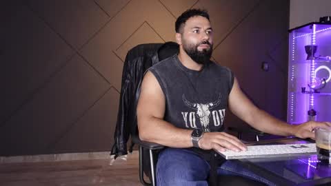 Matthew .. for short call me Matt online show from 06/02/26, 10:34