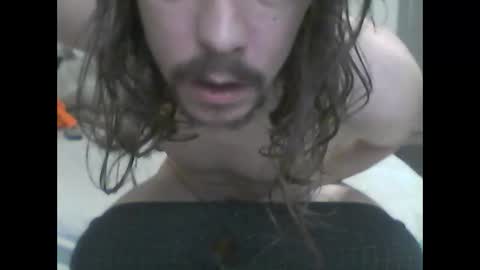 Snapshot of glitchingglob chatting on 01/03/25, 04:27 glitchingglob online show from 01/03/25, 04:27