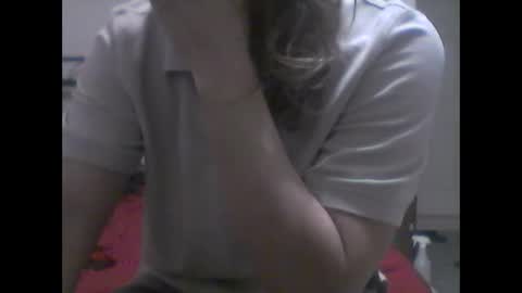 Snapshot of glitchingglob chatting on 02/03/25, 12:25 glitchingglob online show from 02/03/25, 12:25