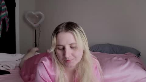 Glitch online show from 09/10/25, 02:50