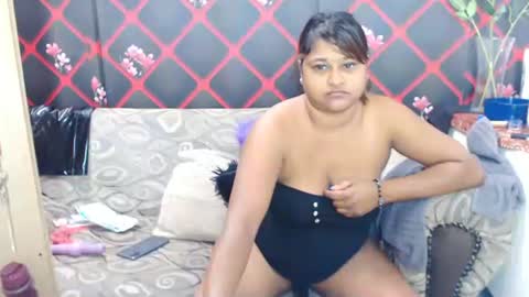Snapshot of glitter_candy chatting on 01/12/25, 11:47 glitter candy online show from 01/12/25, 11:47