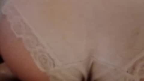 Snapshot of glizzy4u chatting on 12/17/25, 12:44 glizzy4u online show from 12/17/25, 12:44