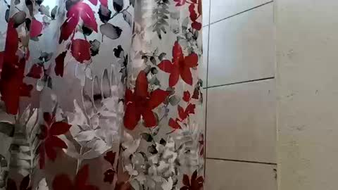 Snapshot of glly555 chatting on 10/11/25, 05:22 glly555 online show from 10/11/25, 05:22