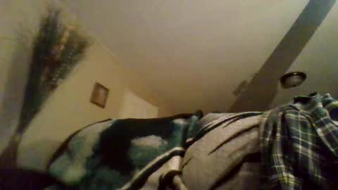 Snapshot of glly555 chatting on 10/21/25, 01:01 glly555 online show from 10/21/25, 01:01