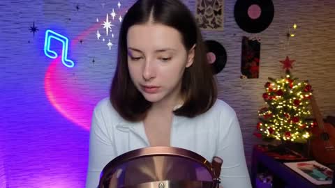 Snapshot of glo_lo chatting on 01/28/25, 08:36 Bye everybody Ill be online Monday December 2nd Saturday and Sunday off online show from 01/28/25, 08:36