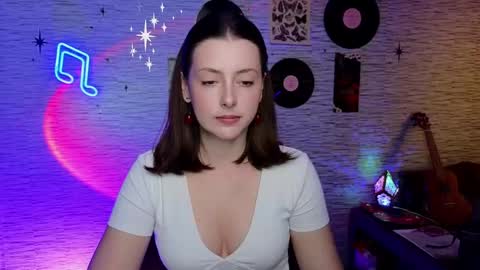 Snapshot of glo_lo chatting on 03/07/25, 08:34 Bye everybody Ill be online Monday December 2nd Saturday and Sunday off online show from 03/07/25, 08:34