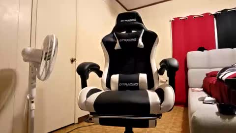 glomightyj online show from 01/16/26, 06:17