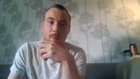 Snapshot of gloomy544481 chatting on 10/01/25, 04:35 gloomy544481 online show from 10/01/25, 04:35
