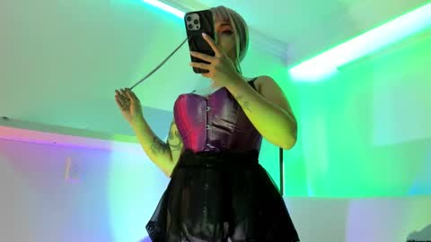 Mimi online show from 02/12/25, 08:40