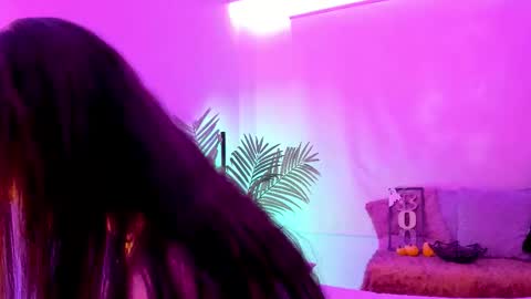 Mimi online show from 10/22/25, 07:02