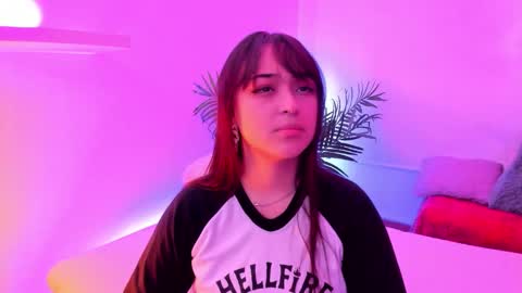 Mimi online show from 01/17/26, 07:17