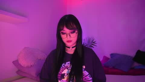 Snapshot of gloomydoll chatting on 04/17/26, 09:07 Mimi online show from 04/17/26, 09:07