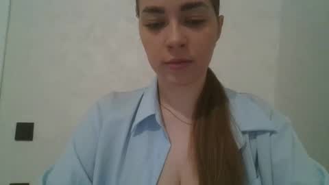 Snapshot of gloria954807 chatting on 02/04/26, 09:20 gloria954807 online show from 02/04/26, 09:20