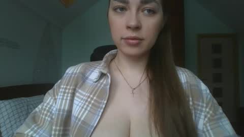 Snapshot of gloria954807 chatting on 02/07/26, 10:52 gloria954807 online show from 02/07/26, 10:52