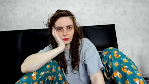 Gloria Wood online show from 04/13/26, 05:51