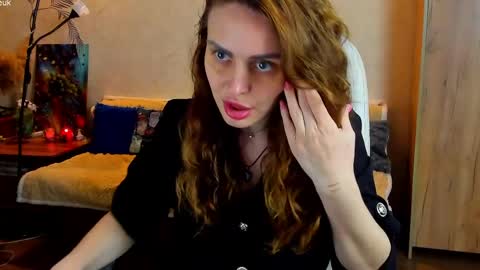 Snapshot of gloria_wood chatting on 05/29/26, 05:22 Gloria Wood online show from 05/29/26, 05:22