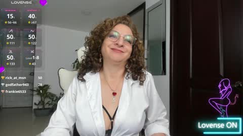 Snapshot of gloriacrespo chatting on 02/06/25, 07:07 gloriacrespo online show from 02/06/25, 07:07