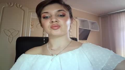 Snapshot of gloriashine chatting on 03/12/25, 10:16 gloriashine online show from 03/12/25, 10:16