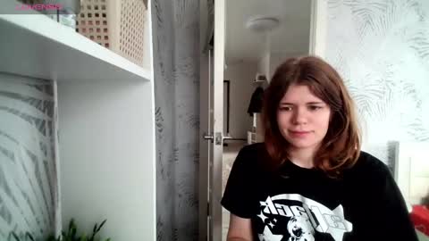  Roxy  online show from 04/17/26, 10:18