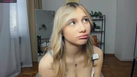 Cherry online show from 01/19/26, 07:56