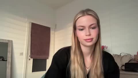 glow_angel online show from 01/27/25, 04:01