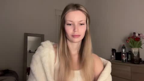 glow_angel online show from 01/30/25, 07:04