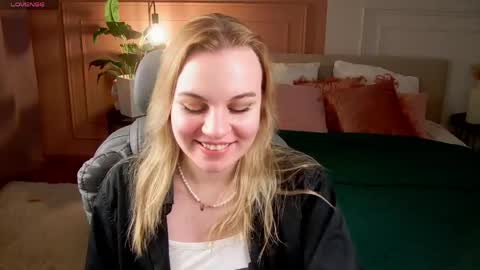 Margo online show from 04/18/26, 01:31