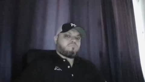 Snapshot of glusgan chatting on 05/08/26, 07:57 Your boy online show from 05/08/26, 07:57