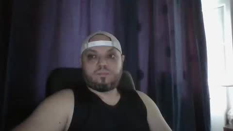 Snapshot of glusgan chatting on 05/21/26, 07:26 Your boy online show from 05/21/26, 07:26