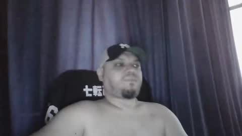 Snapshot of glusgan chatting on 05/28/26, 07:05 Your boy online show from 05/28/26, 07:05