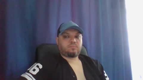 Snapshot of glusgan chatting on 05/31/26, 07:26 Your boy online show from 05/31/26, 07:26