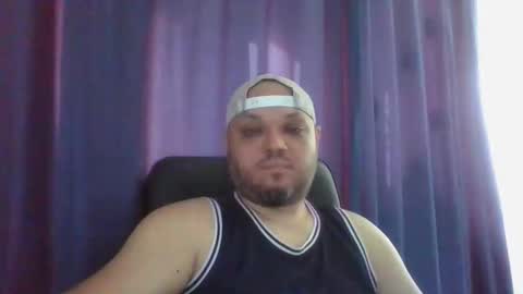 Snapshot of glusgan chatting on 06/05/26, 05:25 Your boy online show from 06/05/26, 05:25