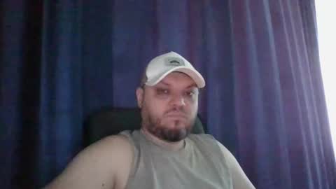 Snapshot of glusgan chatting on 06/15/26, 07:10 Your boy online show from 06/15/26, 07:10