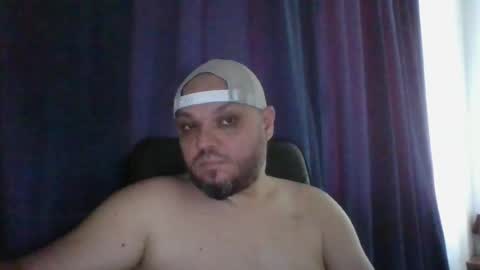 Snapshot of glusgan chatting on 06/16/26, 09:34 Your boy online show from 06/16/26, 09:34