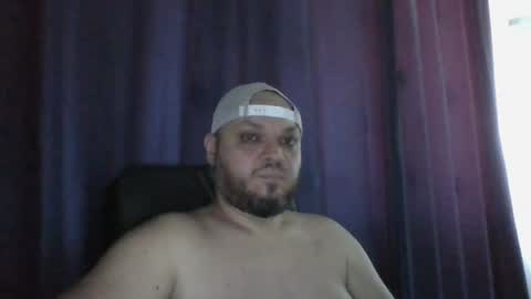 Snapshot of glusgan chatting on 06/25/26, 08:19 Your boy online show from 06/25/26, 08:19