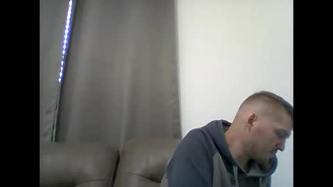 gmonay1331 online show from 02/03/25, 11:05