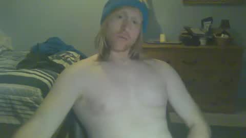 Snapshot of gnger31foru chatting on 12/25/24, 01:30 Steven Meadow online show from 12/25/24, 01:30