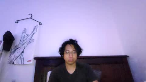 Snapshot of gnik8124 chatting on 06/17/26, 02:51 gnik8124 online show from 06/17/26, 02:51