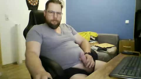 gnik_labinnah online show from 06/08/26, 08:31