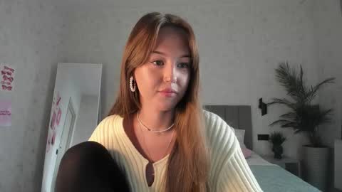 Lina online show from 10/09/25, 02:09
