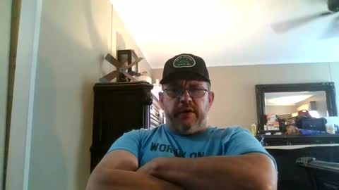 Snapshot of gobey33 chatting on 10/06/25, 07:55 IDKIDCIDGAF online show from 10/06/25, 07:55