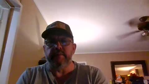 Snapshot of gobey33 chatting on 10/12/25, 03:05 IDKIDCIDGAF online show from 10/12/25, 03:05