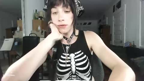 Snapshot of goblinguurl chatting on 06/17/26, 05:10 GoblinGirl online show from 06/17/26, 05:10