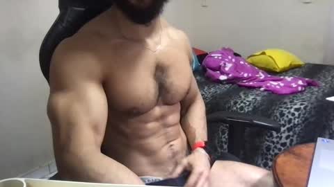 Snapshot of god_hunkules chatting on 01/30/25, 04:02 god hunkules online show from 01/30/25, 04:02