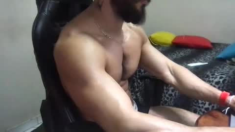 Snapshot of god_hunkules chatting on 02/02/25, 06:20 god hunkules online show from 02/02/25, 06:20