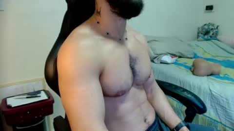 Snapshot of god_hunkules chatting on 07/19/26, 05:05 god hunkules online show from 07/19/26, 05:05