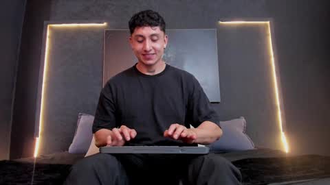 steven online show from 12/28/24, 09:19