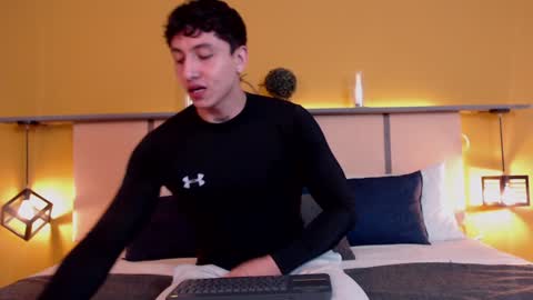 steven online show from 01/30/25, 01:31